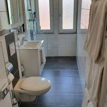 Apartmán Kernsaniertes In Ruhiger Und Zentraler Lage By Interhome *